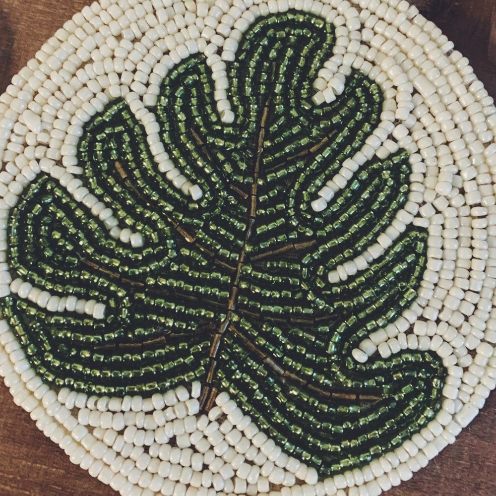 NWT Beaded Green Leaf Print Coasters Set of 4 - Picture 2 of 4
